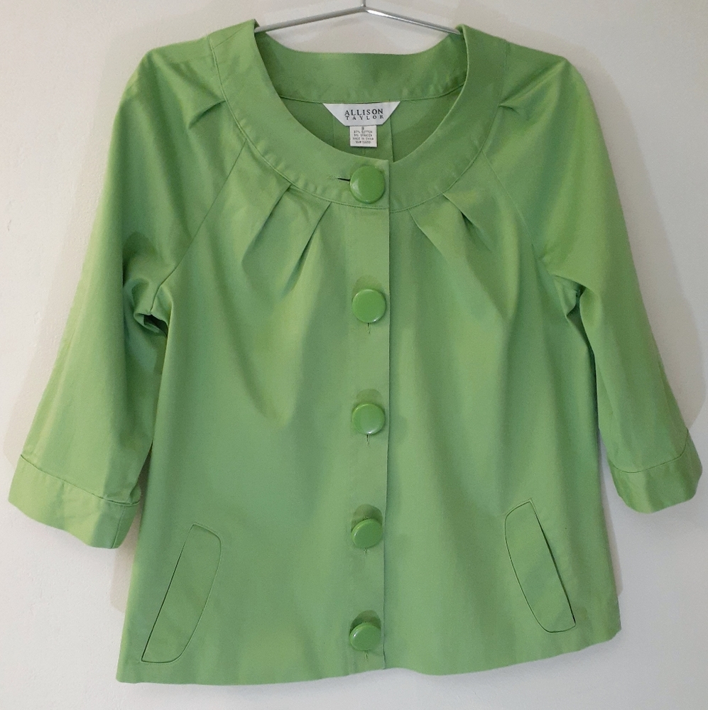 Allison Taylor Top Woman Casual Business Attire Solid Green Size 8